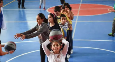 Eğitim-İş’ten uyarı: Çocukların spor hakkı paraya bağlanamaz
