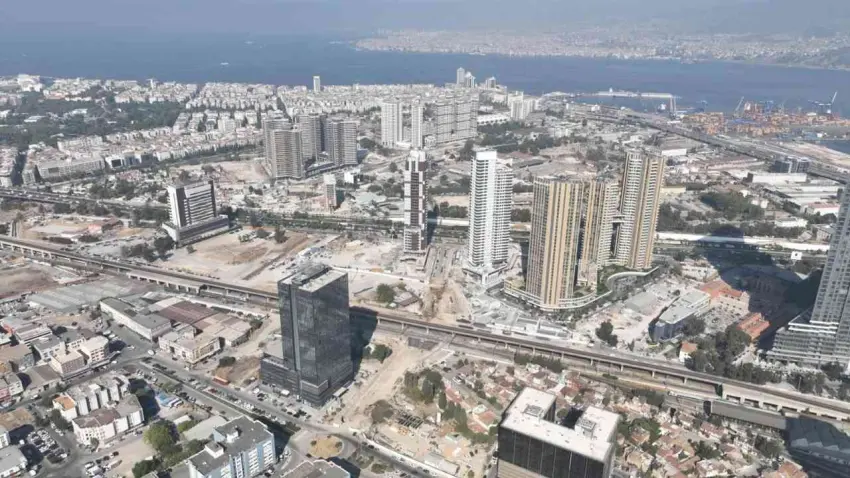 İzmir’de ulaşımda büyük hamle: Trafik rahatlatan projeler hayata geçiyor haberinin görseli
