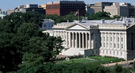 ABD’den İran petrolüne geçici izin: 140 milyon varil piyasaya sunulacak