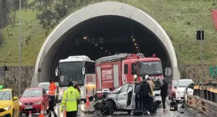 Aynı yerde iki ayrı trafik kazası: 9 yaralı