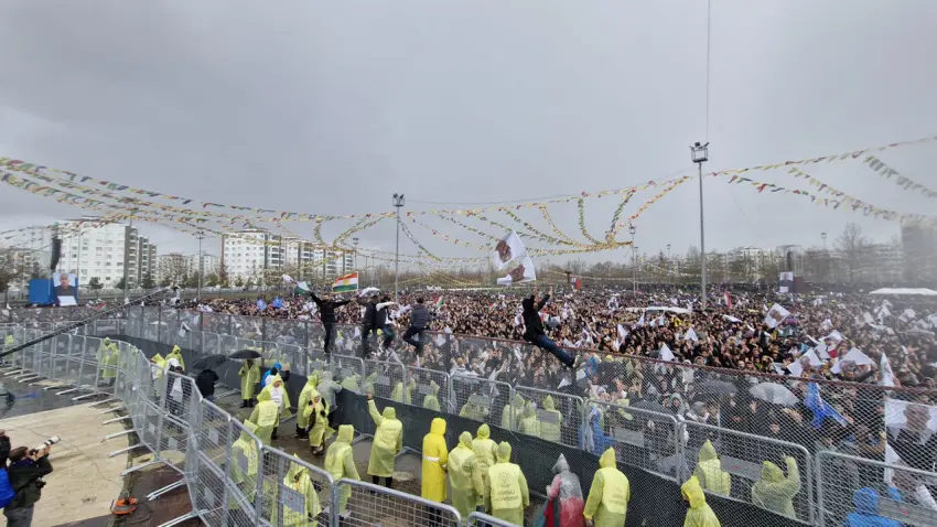 Diyarbakır'da nevruz kutlamaları başladı haberinin görseli