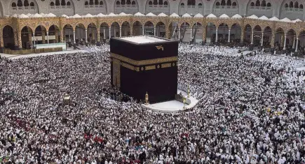 Umre yolcusuna 'kayıt dışı' uyarısı: Ucuz diye tercih edilen turlar mağdur ediyor!