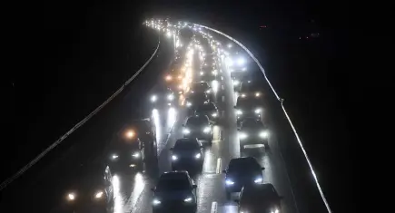 Yollarda bayram tatilinden dönüş trafiği başladı