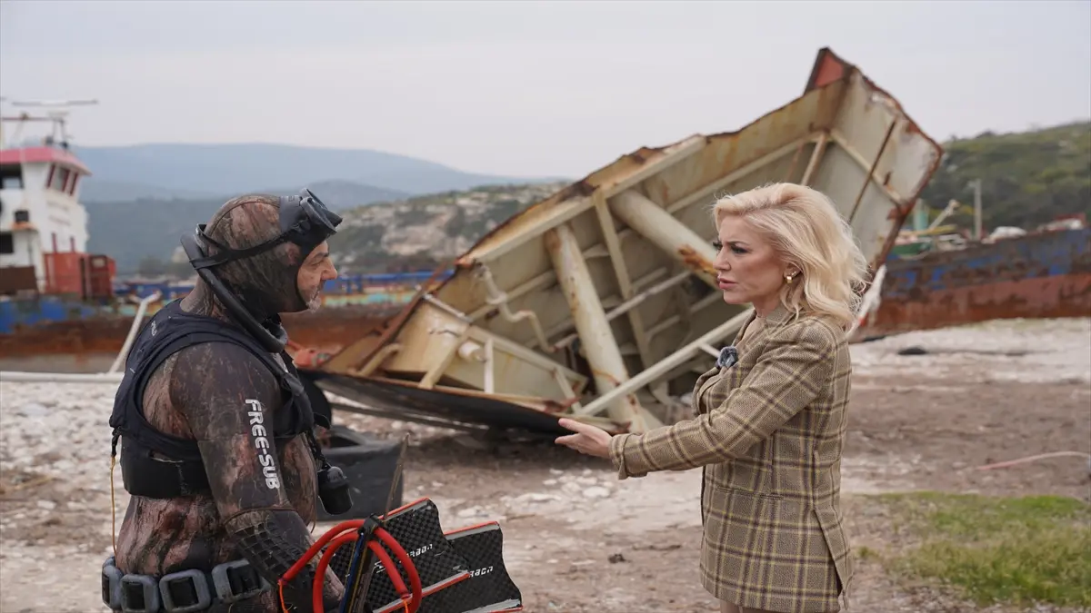 AK Partili Aksoy'dan İzmir'de kaçak sökümü yapılan hurda gemiyle ilgili açıklama görseli