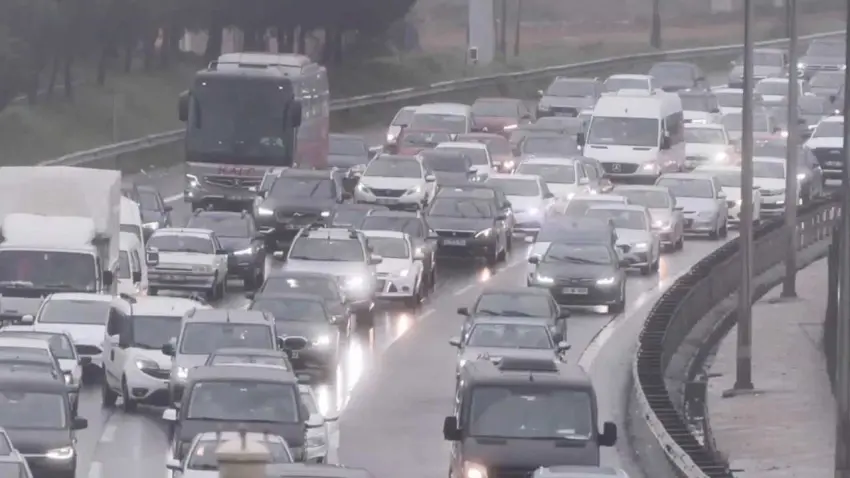 Bayram dönüşü trafiği: Yoğunluk yüzde 65’e ulaştı