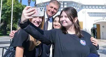 Büyükşehir’den gençlere çok yönlü destek