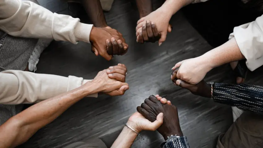 Ceza İnfaz Sisteminde Sivil Toplum Derneği’nden hapishanelerde ırk ayrımcılığına karşı çağrı haberinin görseli