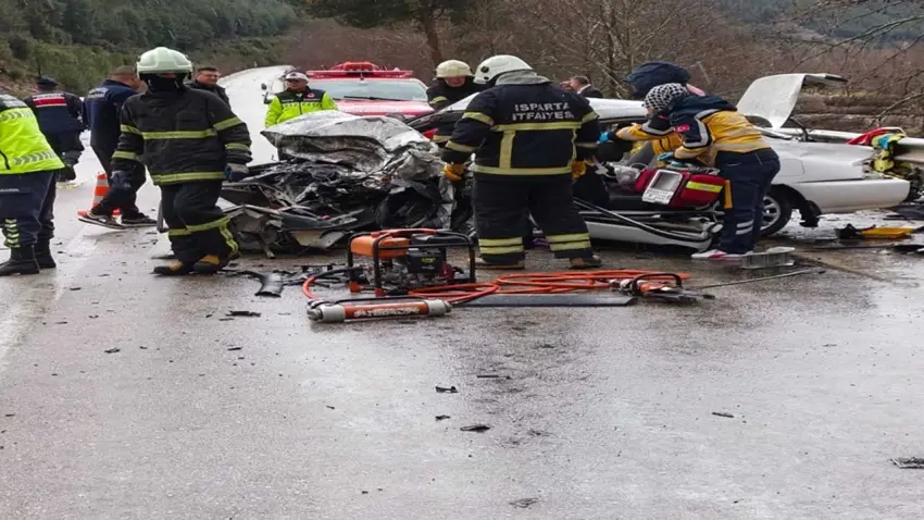 Isparta’da kahreden kaza: Nişanlı çift hayatını kaybetti