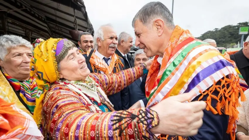 İzmir’de Nevruz ve Ramazan bir arada haberinin görseli