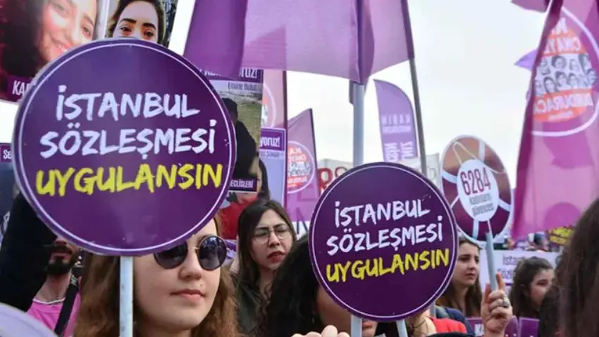 Kadın Cinayetlerini Durduracağız Platformu: Aradan kaç yıl geçerse geçsin, İstanbul Sözleşmesi yaşatır haberinin görseli
