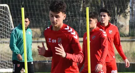 Karşıyaka’da Adem Yeşilyurt gözden düştü