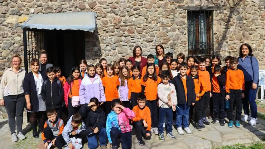 Masal Çarşambaları çocukların hayal gücünü geliştiriyor haberinin görseli