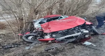 Otomobil, şarampole uçtu: 2 ölü