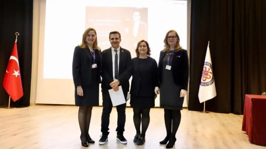 Ege Üniversitesi’nde 14 Mart etkinliği haberinin görseli