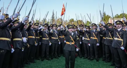 İhraç edilen Binbaşı Murat Ertürk görevine iade edildi