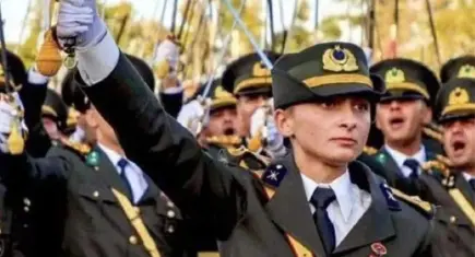 İhraç edilen Teğmen Ebru Eroğlu'nun iade davası reddedildi