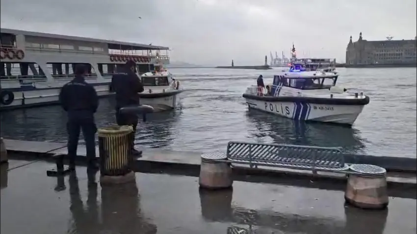 Kadıköy denizde erkek cesedi bulundu haberinin görseli