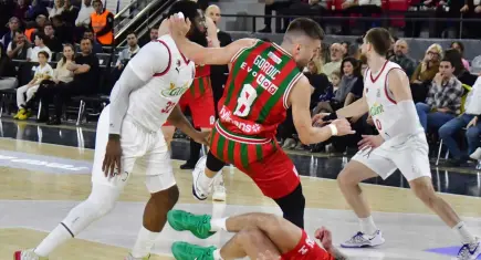 Karşıyaka’da çöküş derinleşti