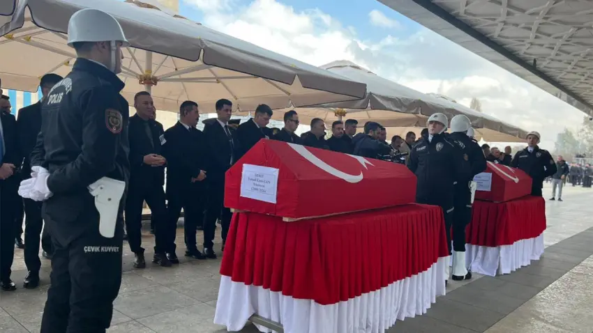 Katar’da şehit olan ASELSAN teknisyenlerine veda haberinin görseli