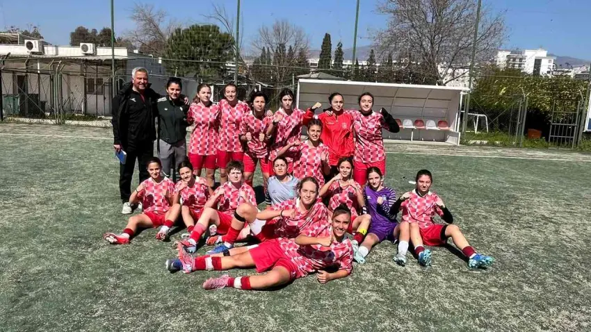 Konak’ın kızları grup liderliğini bırakmadı haberinin görseli