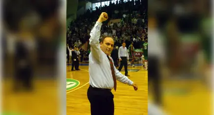 Ahmet Kandemir 18 yıl sonra Karşıyaka’nın dümenine geçiyor