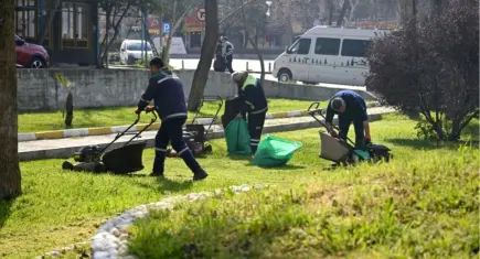 Bornova’da bahar ile birlikte yenileme çalışmaları arttı