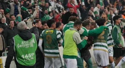 Bursaspor, sahasında Güzide Gebzespor’u yendi