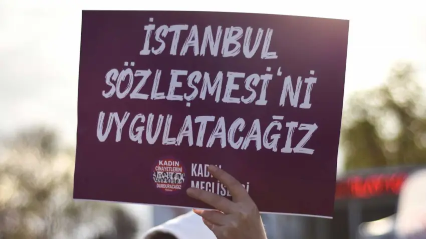 Cinsel Şiddetle Mücadele Derneği’nden İstanbul Sözleşmesi’nin yeniden yürürlüğe girmesi için çağrı  haberinin görseli