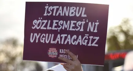 Cinsel Şiddetle Mücadele Derneği’nden İstanbul Sözleşmesi’nin yeniden yürürlüğe girmesi için çağrı 