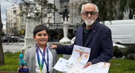 Dahi torundan dedesine en güzel bayram hediyesi: 4 madalya birden