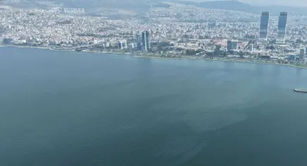 İzmir Körfezi’nde kirlilik tekrar etti: 4 ayda 8’inci vaka