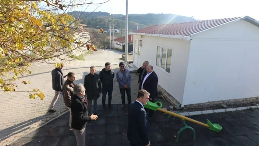 Menderes’te afet sonrası zarar gören park yenilendi haberinin görseli