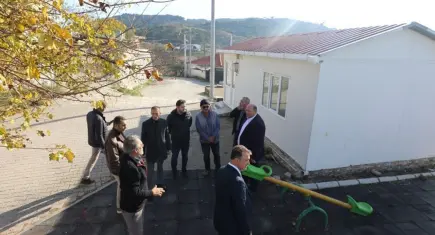 Menderes’te afet sonrası zarar gören park yenilendi