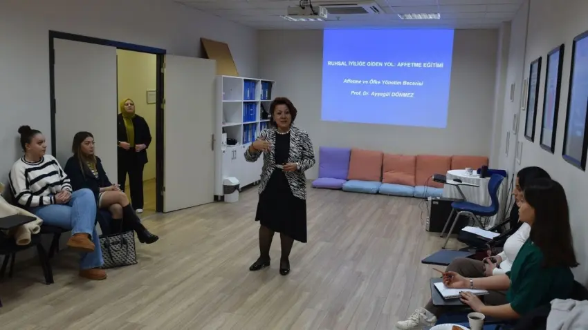 Ege Üniversitesi’nde Affetme Eğitimi haberinin görseli