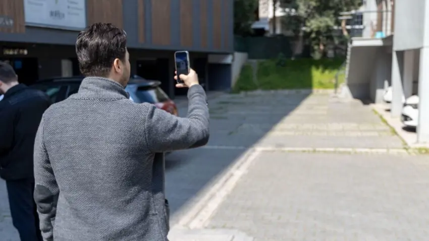 Karşıyaka’da binaların otoparkları denetleniyor haberinin görseli