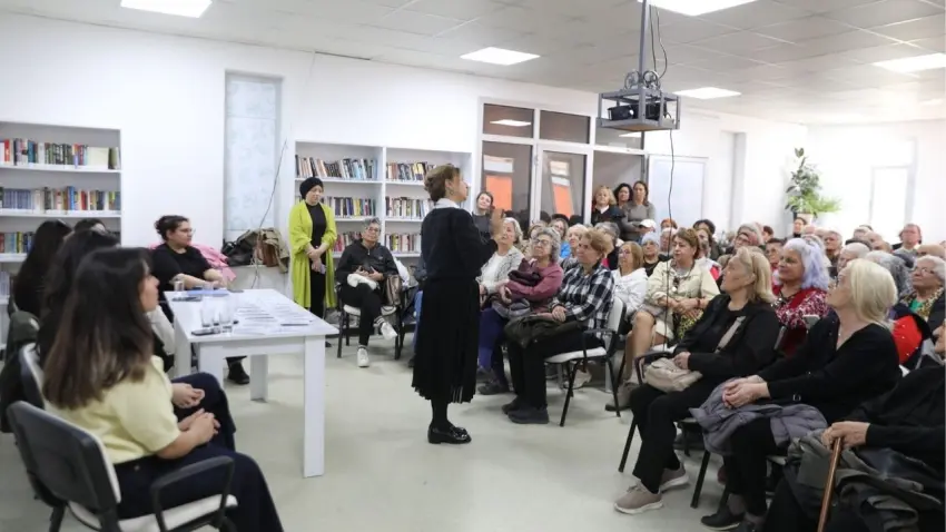 Yaşlılar Alzheimer ve demans hakkında bilgilendirildi haberinin görseli