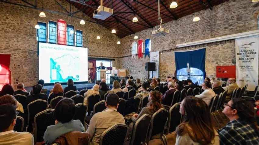 İzmir Körfezi için yoğun mesai: Bilim ve belediyeden ortak mücadele haberinin görseli