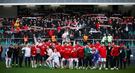 Karşıyaka fırtına gibi: Play-Off biletini erken kaptı