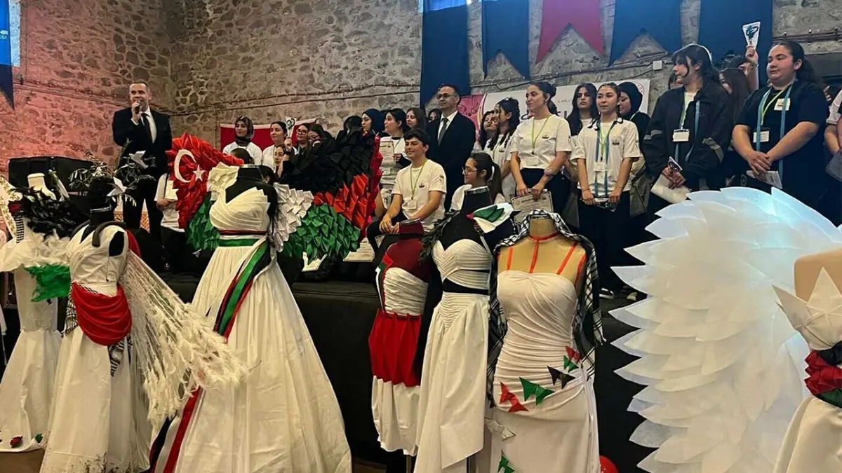 Öğrenciler Filistin'i kumaşla anlattı görseli