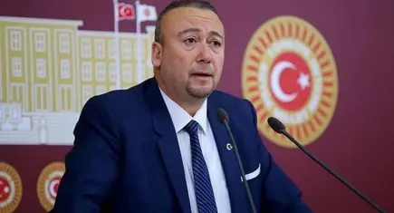 3 ilde rüşvet operasyonu: Uşak Belediye Başkanı Özkan Yalım gözaltında