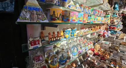 Tarihi semtte ‘müstehcen heykelcilik’ krizi