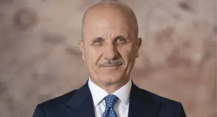 YÖK Başkanı Özvar yükseköğretimde dönüşüm mesajı: 3+1 hatta 2+2 ya da 7+1 veya 6+2 modelini hayata geçirmeliyiz