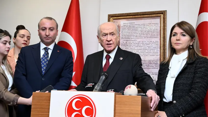 Bahçeli’den İzzet Yönter açıklaması: İstifa herhangi bir küskünlüğe dayalı değildir haberinin görseli