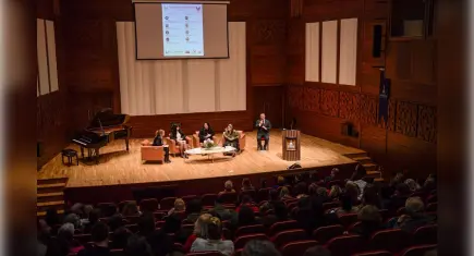 İzmir’de kadın emeği ve engellilik masaya yatırıldı