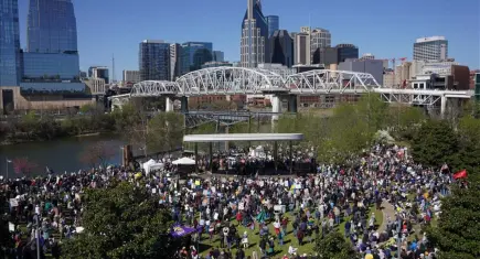 ABD'de ‘Krallara Hayır’ protestoları: Trump yönetimine tepkiler yükseldi