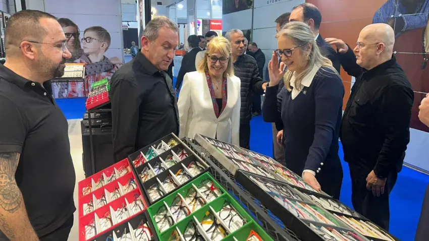 AK Partili Çankırı’dan fuar ziyareti haberinin görseli