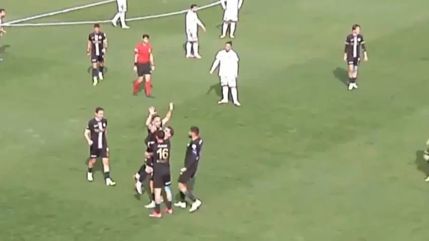 Aliağa FK'ya şampiyonluk yolunda ağır darbe! haberinin görseli