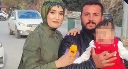 Annesini darbederken eşini öldürdü
