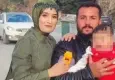 Annesini darbederken eşini öldürdü