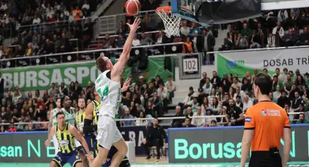 Bursaspor uzatmada Fenerbahçe Beko’yu yıktı!